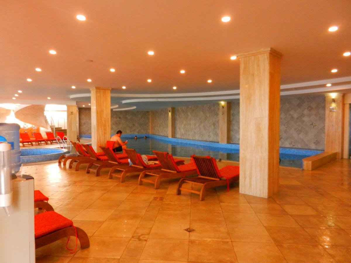 Mimino Apartment Deluxe First Line Batumi Ngoại thất bức ảnh
